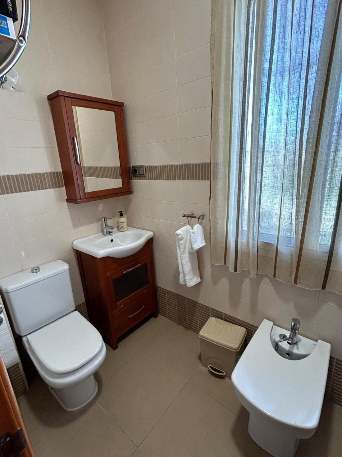 Habitacion Independiente Cerca Del Mar Malaga Luaran gambar